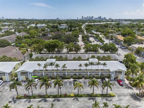 2660 NE 8th Avenue Wilton Manors FL 33334