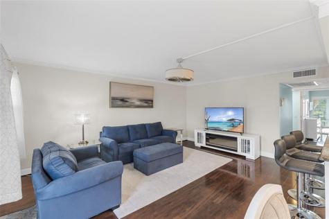 2065 Lyndhurst N Deerfield Beach FL 33442