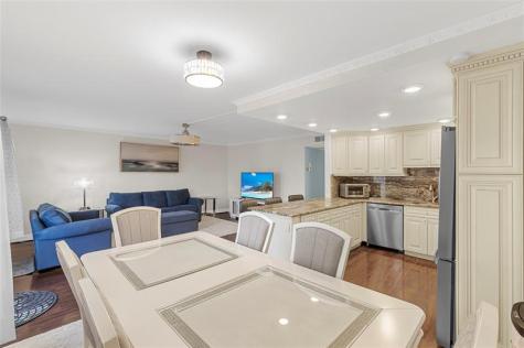 2065 Lyndhurst N Deerfield Beach FL 33442