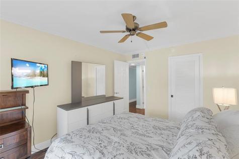 2065 Lyndhurst N Deerfield Beach FL 33442