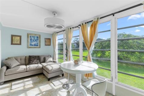 2065 Lyndhurst N Deerfield Beach FL 33442