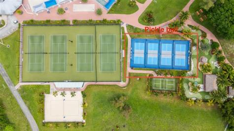 2065 Lyndhurst N Deerfield Beach FL 33442