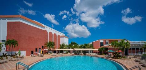 2065 Lyndhurst N Deerfield Beach FL 33442