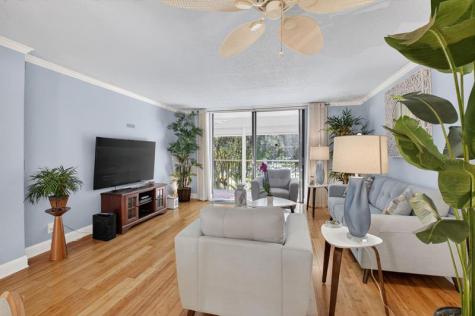 5250 Las Verdes Circle Delray Beach FL 33484