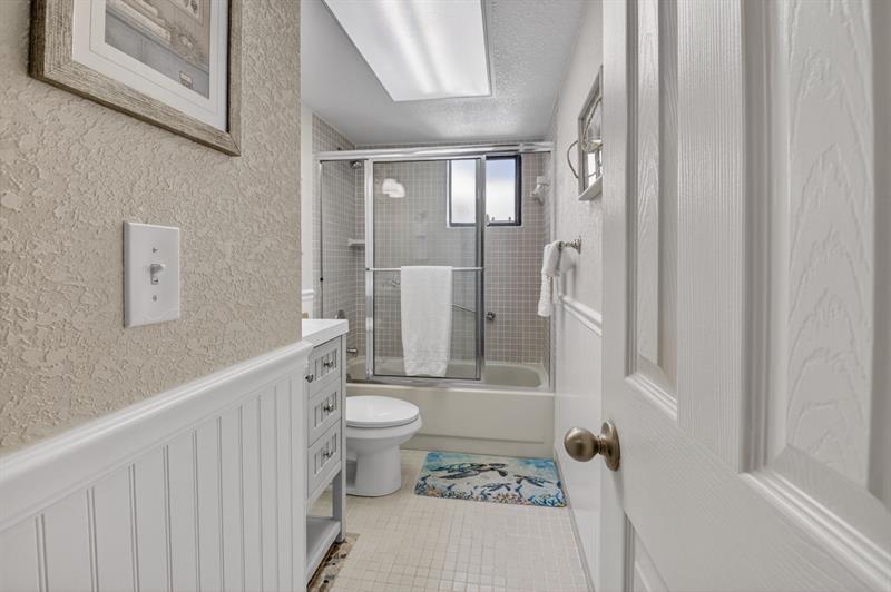 5250 Las Verdes Circle Delray Beach FL 33484