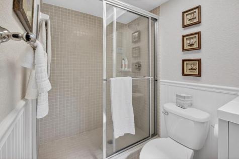 5250 Las Verdes Circle Delray Beach FL 33484