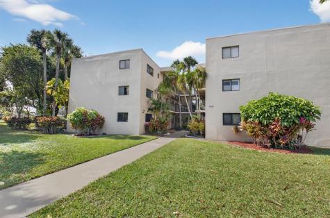 5250 Las Verdes Circle Delray Beach FL 33484