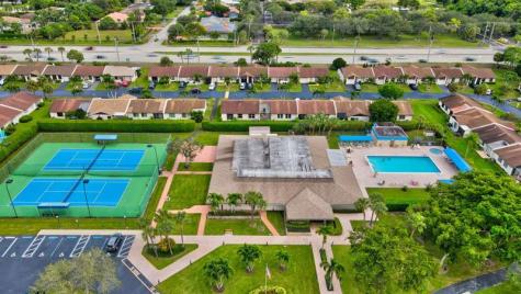 5250 Las Verdes Circle Delray Beach FL 33484