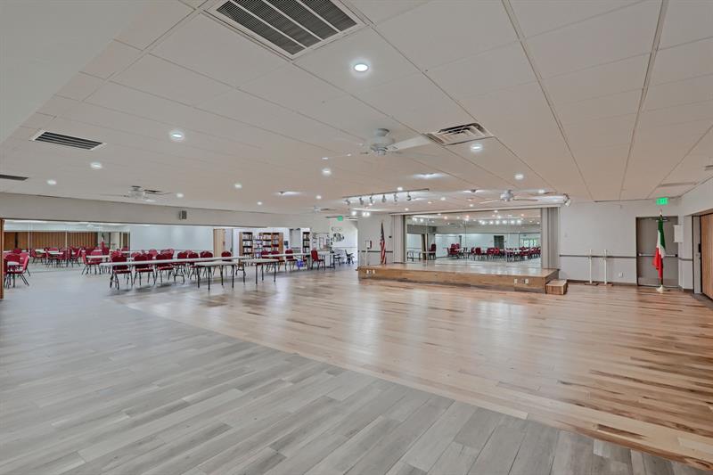 5250 Las Verdes Circle Delray Beach FL 33484