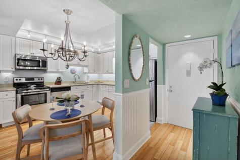 5250 Las Verdes Circle Delray Beach FL 33484