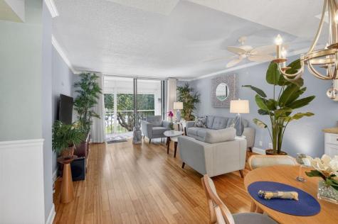 5250 Las Verdes Circle Delray Beach FL 33484