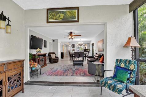 8310 Casa Del Lago Boca Raton FL 33433