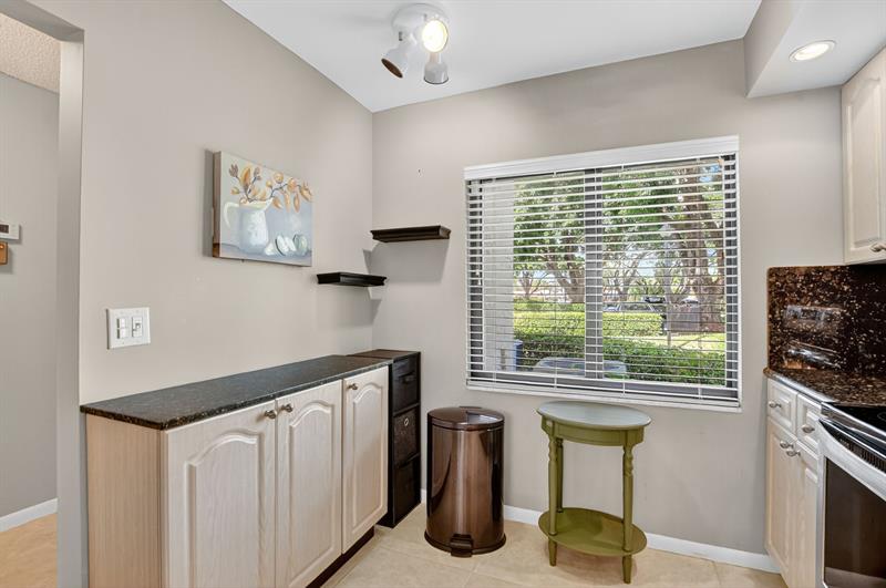 8310 Casa Del Lago Boca Raton FL 33433