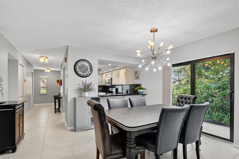 8310 Casa Del Lago Boca Raton FL 33433