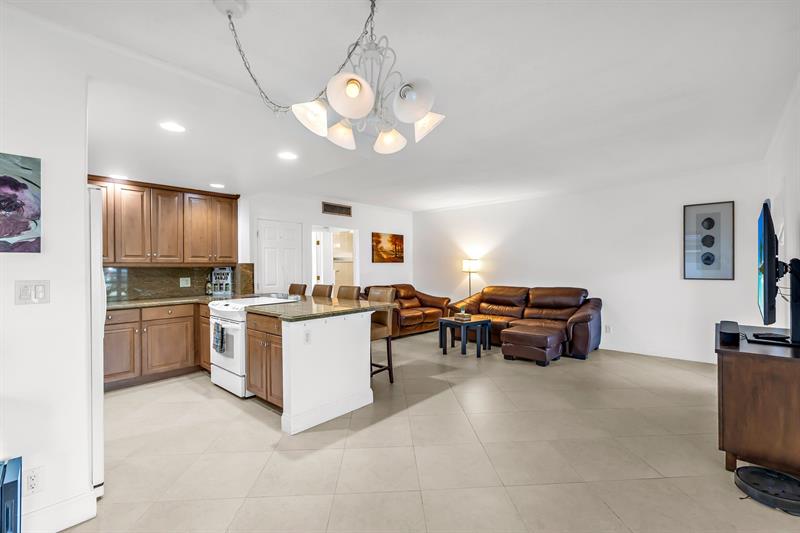 2835 NE 28th Avenue Lighthouse Point FL 33064