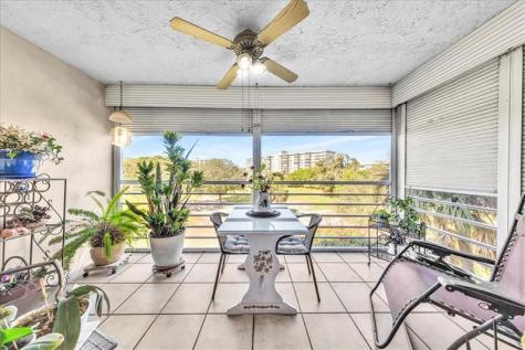 545 Oaks Lane Pompano Beach FL 33069