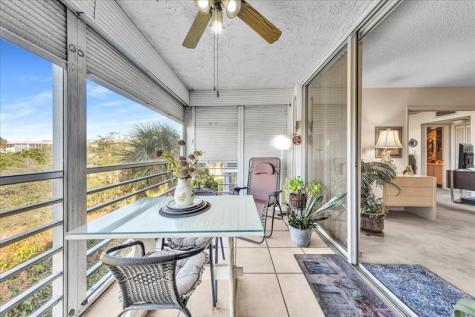 545 Oaks Lane Pompano Beach FL 33069