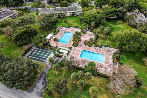 545 Oaks Lane Pompano Beach FL 33069