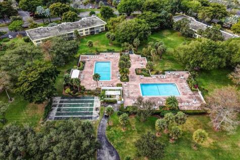 545 Oaks Lane Pompano Beach FL 33069