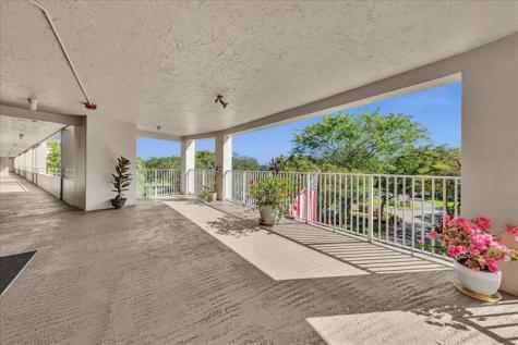 545 Oaks Lane Pompano Beach FL 33069