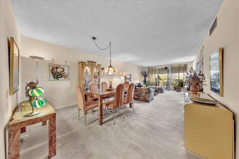 545 Oaks Lane Pompano Beach FL 33069