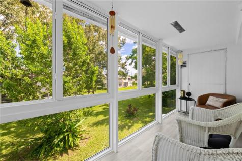 318 Oakridge R Deerfield Beach FL 33442