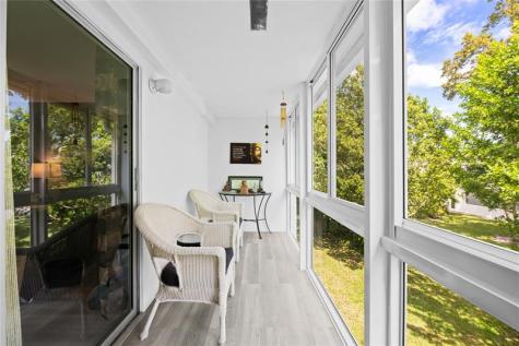 318 Oakridge R Deerfield Beach FL 33442