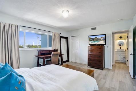 4848 NE 23 Avenue Fort Lauderdale FL 33308