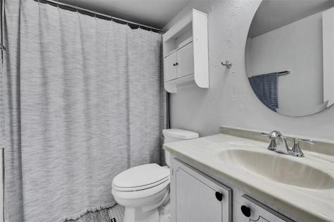8260 SW 24th Street North Lauderdale FL 33068