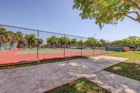 8260 SW 24th Street North Lauderdale FL 33068