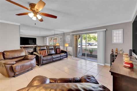 8260 SW 24th Street North Lauderdale FL 33068