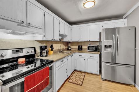 8260 SW 24th Street North Lauderdale FL 33068