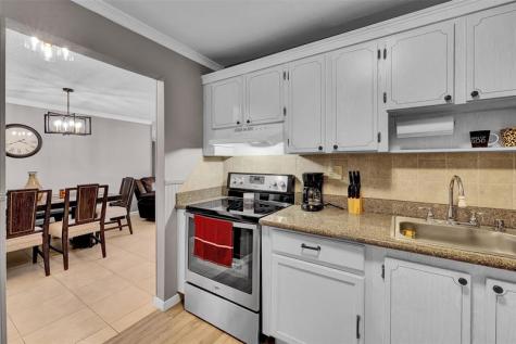 8260 SW 24th Street North Lauderdale FL 33068