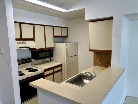 2796 S University Drive Davie FL 33328