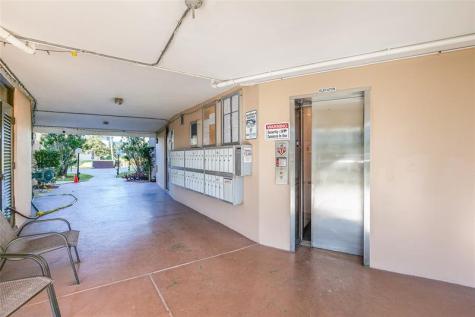 2951 NW 46th Avenue Lauderdale Lakes FL 33313