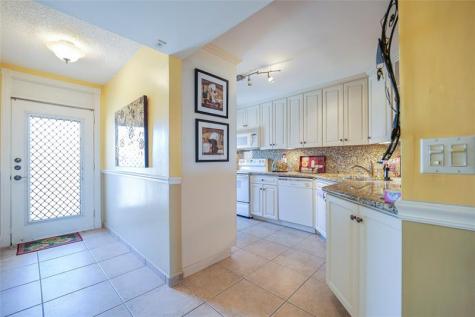 2951 NW 46th Avenue Lauderdale Lakes FL 33313