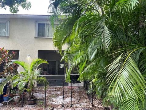 5679 NW 99th Lane Coral Springs FL 33076