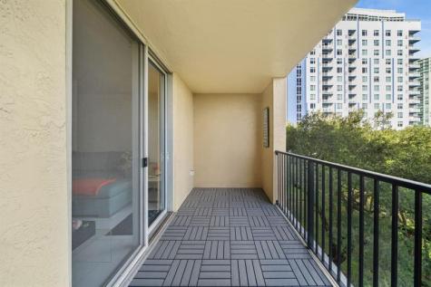 520 SE 5th Avenue Fort Lauderdale FL 33301