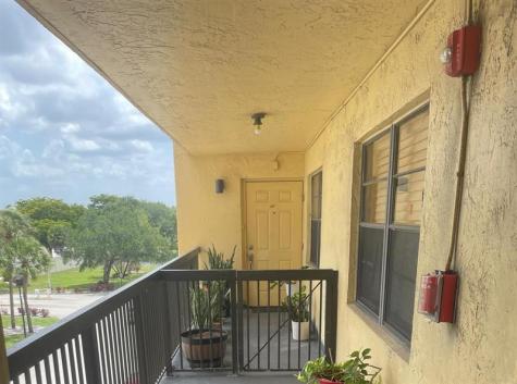 6475 W Oakland Park Boulevard Lauderhill FL 33313