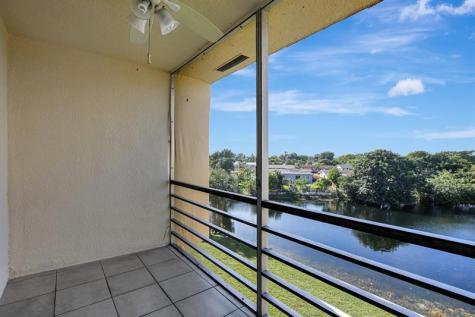 8225 Sunrise Lakes Boulevard Sunrise FL 33322