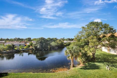 8225 Sunrise Lakes Boulevard Sunrise FL 33322