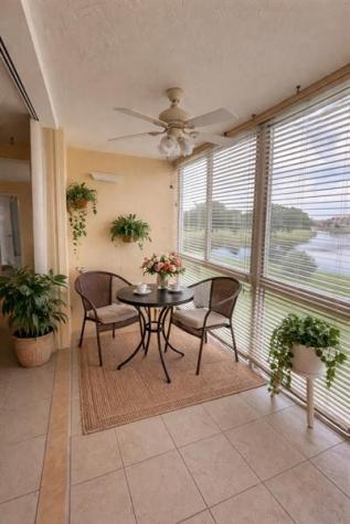 9261 Sunrise Lakes Boulevard Sunrise FL 33322