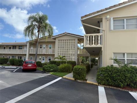 2131 NE 42nd Court Lighthouse Point FL 33064