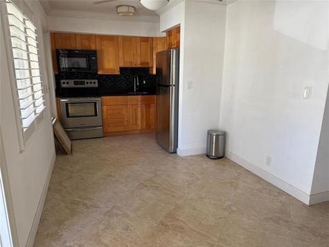 2131 NE 42nd Court Lighthouse Point FL 33064