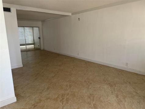 2131 NE 42nd Court Lighthouse Point FL 33064