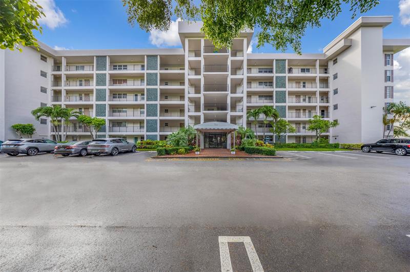2850 N Palm Aire Drive Pompano Beach FL 33069