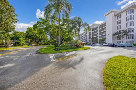 2850 N Palm Aire Drive Pompano Beach FL 33069