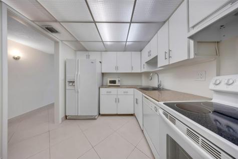 2850 N Palm Aire Drive Pompano Beach FL 33069