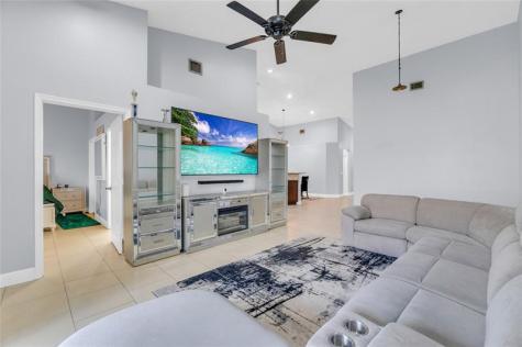 3003 La Mirage Lauderhill FL 33319