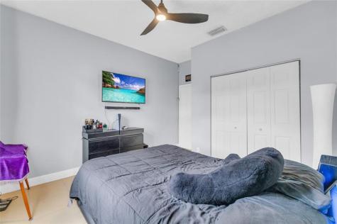 3003 La Mirage Lauderhill FL 33319